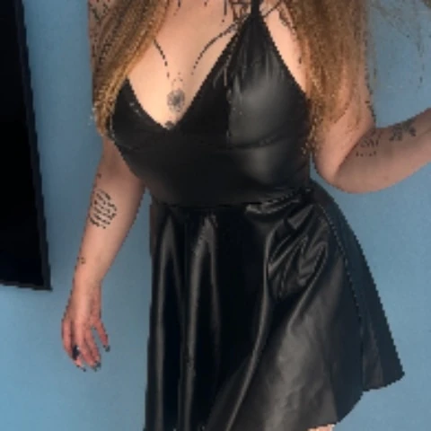 KinkyAmyOfficial
