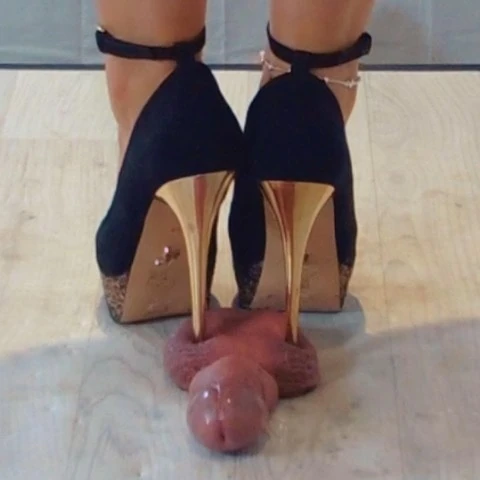 Amber_Tramples