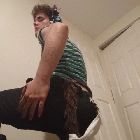 Gassy_anime_boy