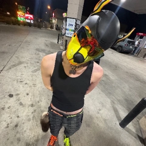 Hi_Im_W33K3ND