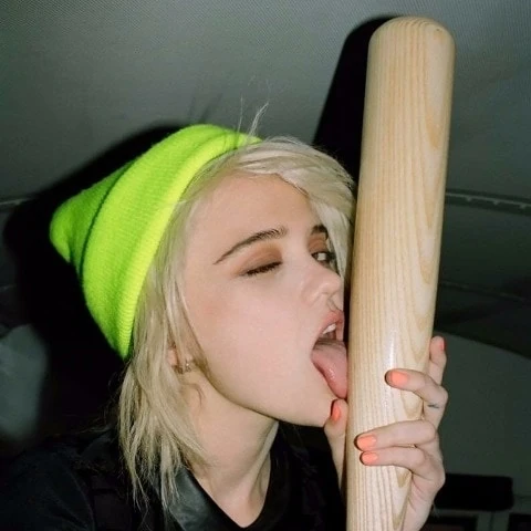 laura_bukkake