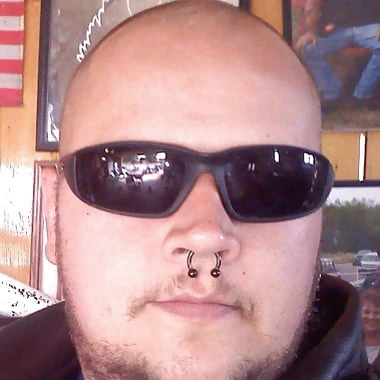 studedpole