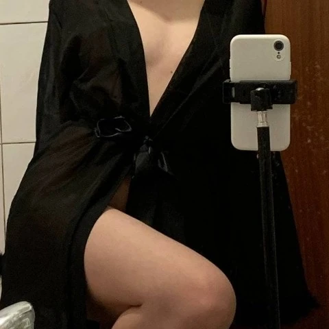 aya_vyn