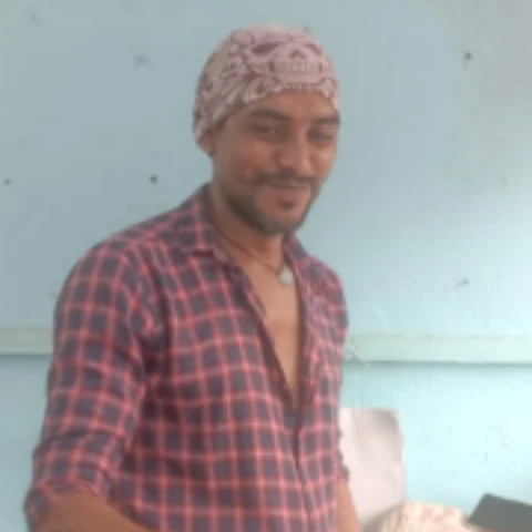 Daksh816