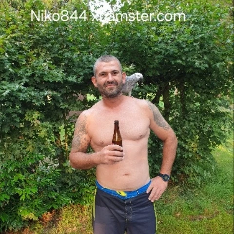Niko844
